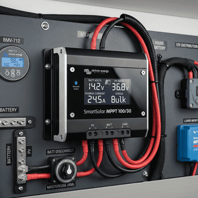 Selecting the Right MPPT Charge Controller: Sizing Voc, Isc, and Temperature Compensation
