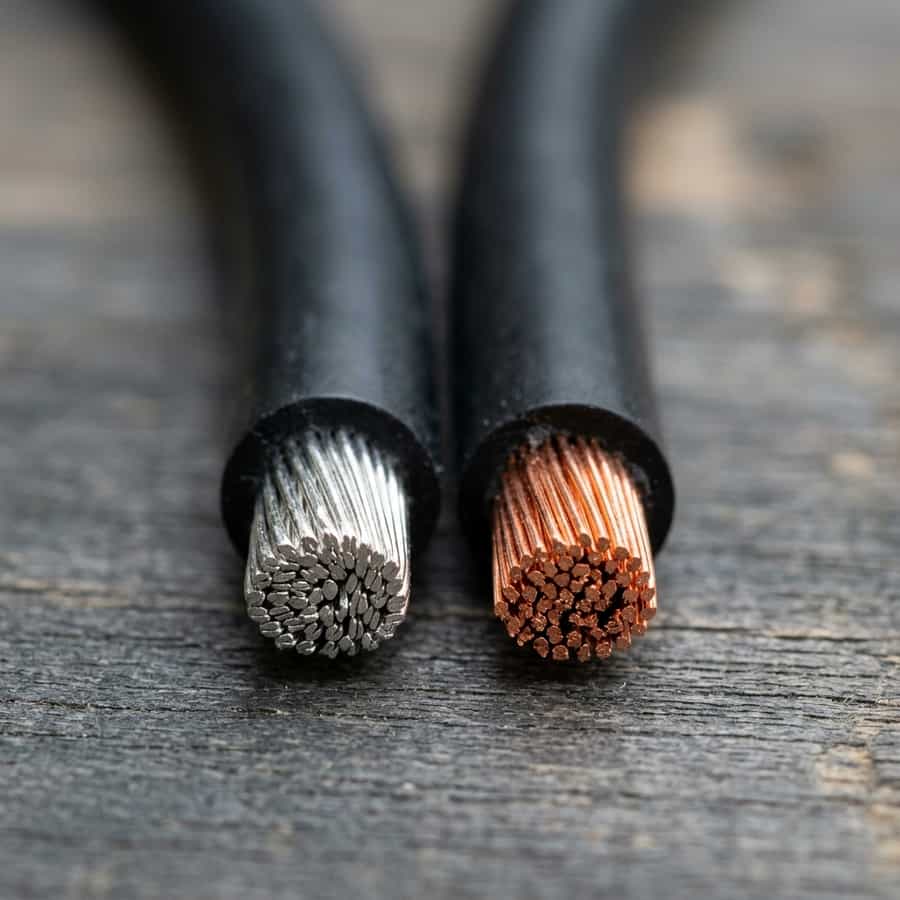 Tinned Copper vs. Bare Copper: Sizing Marine-Grade Cables for Rooftop Panels